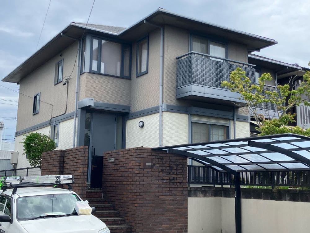 U様(津)施工前_外壁全体 (4) 津市の外壁塗装、屋根工事をリペイント匠が施工した写真