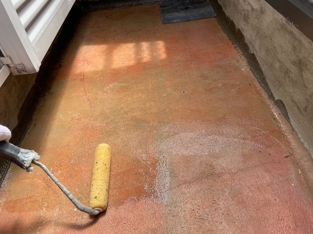 O様(志摩)防水(プライマー) 志摩市の外壁塗装、屋根塗装、屋根工事、防水工事をリペイント匠が施工した写真