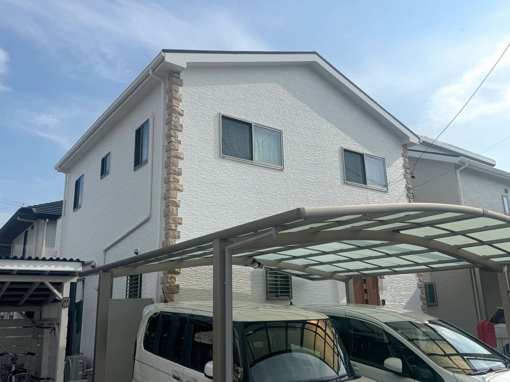 施工後_外壁全体 (2) 鈴鹿市の外壁・屋根塗装、防水工事をリペイント匠が施工した写真