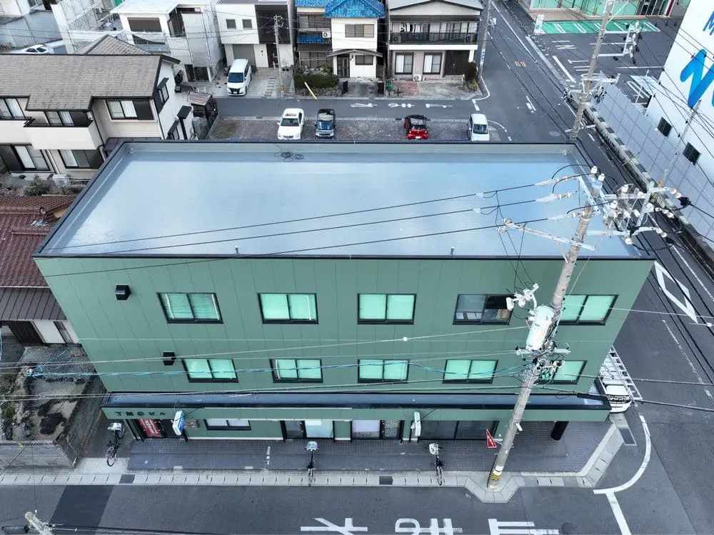 【施工事例④】法人ビル屋上に通気緩衝工法で防水強化
