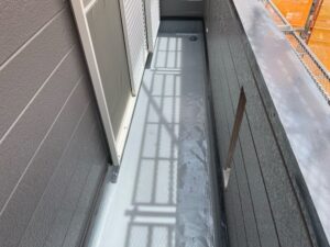 志摩市の外壁塗装、屋根塗装、屋根工事、防水工事をリペイント匠が施工した写真