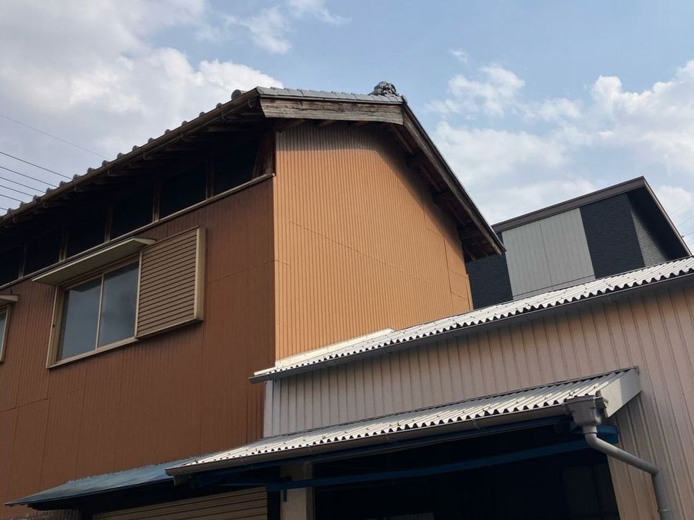 I様(四日市市)施工前_外壁全体 四日市市の外壁塗装をリペイント匠が施工した写真