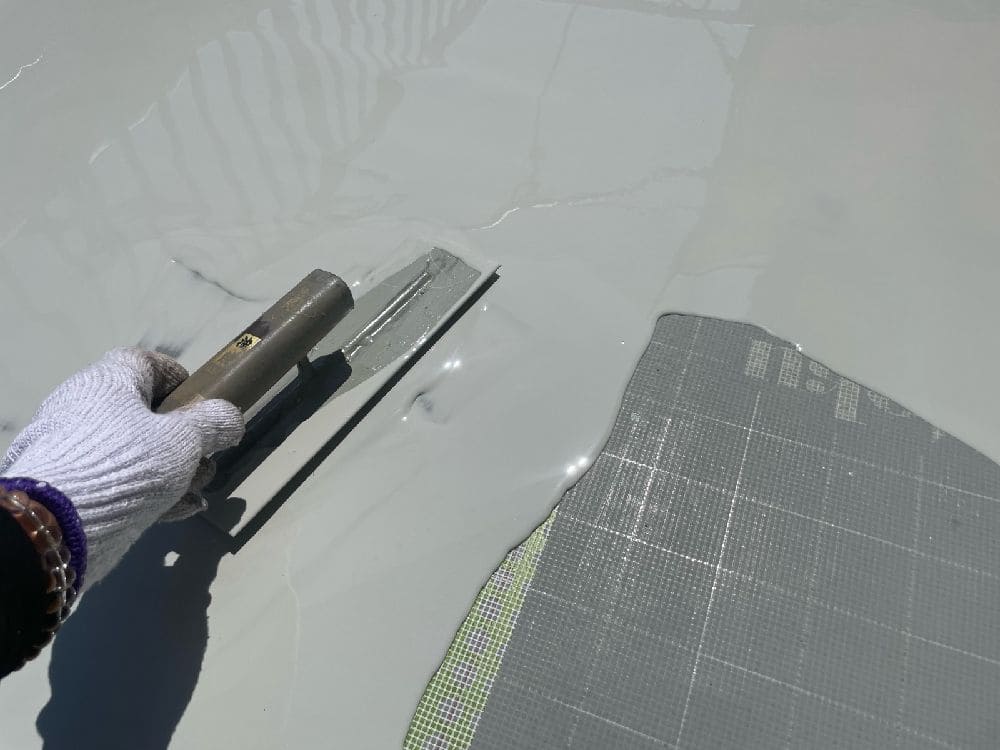 H様(志摩)防水(一層目) (2) 志摩市の外壁塗装、屋根塗装、防水工事をリペイント匠が施工した写真