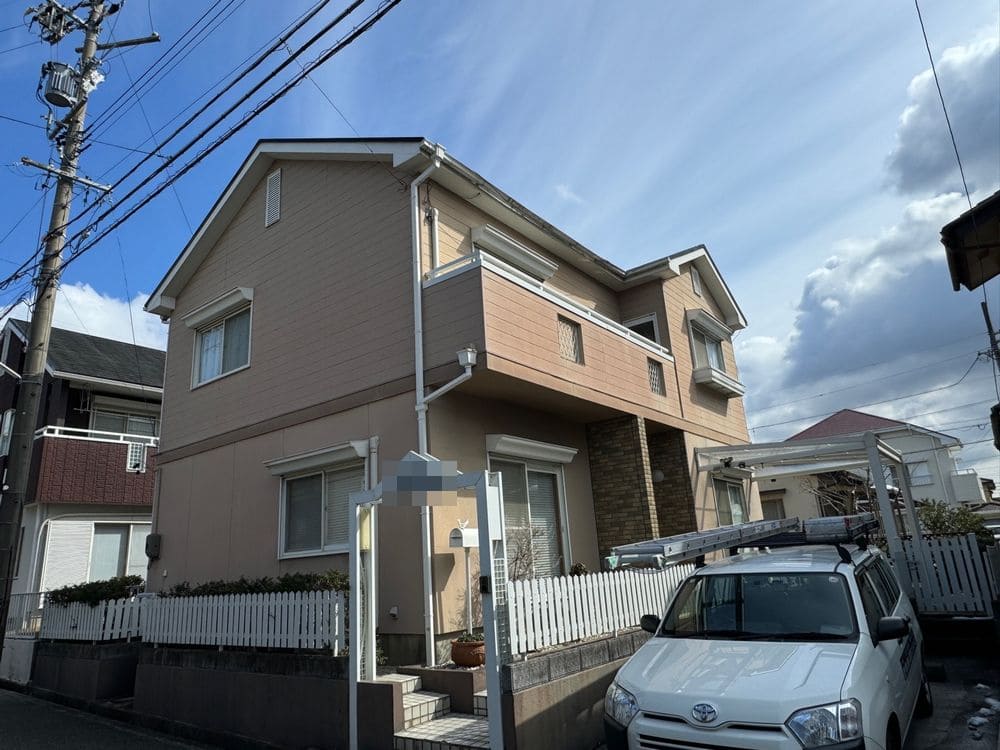 U様(員弁郡東員町)施工前_外壁全体 員弁郡東員町の外壁塗装、防水工事をリペイント匠が施工した写真