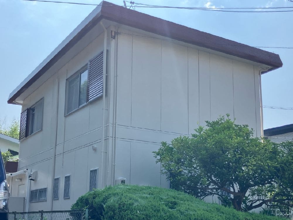 K様(津)施工後_外壁全体 (5) 津市の外壁塗装、屋根塗装をリペイント匠が施工した写真