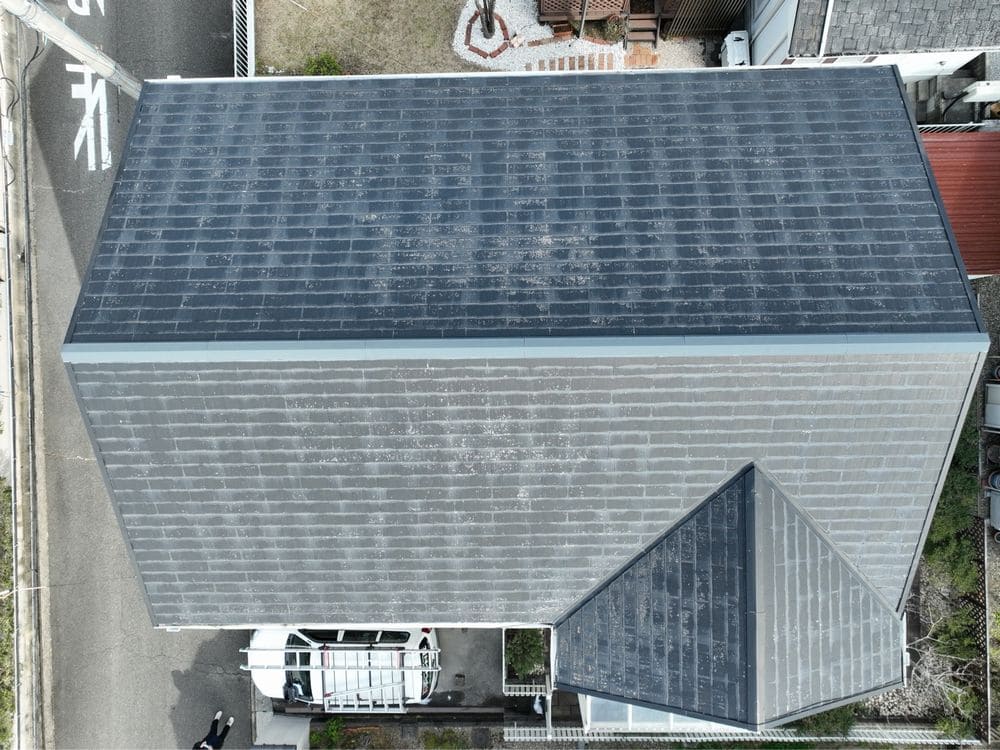 U様(員弁郡東員町)施工前_屋根全体 (2) 員弁郡東員町の外壁塗装、防水工事をリペイント匠が施工した写真