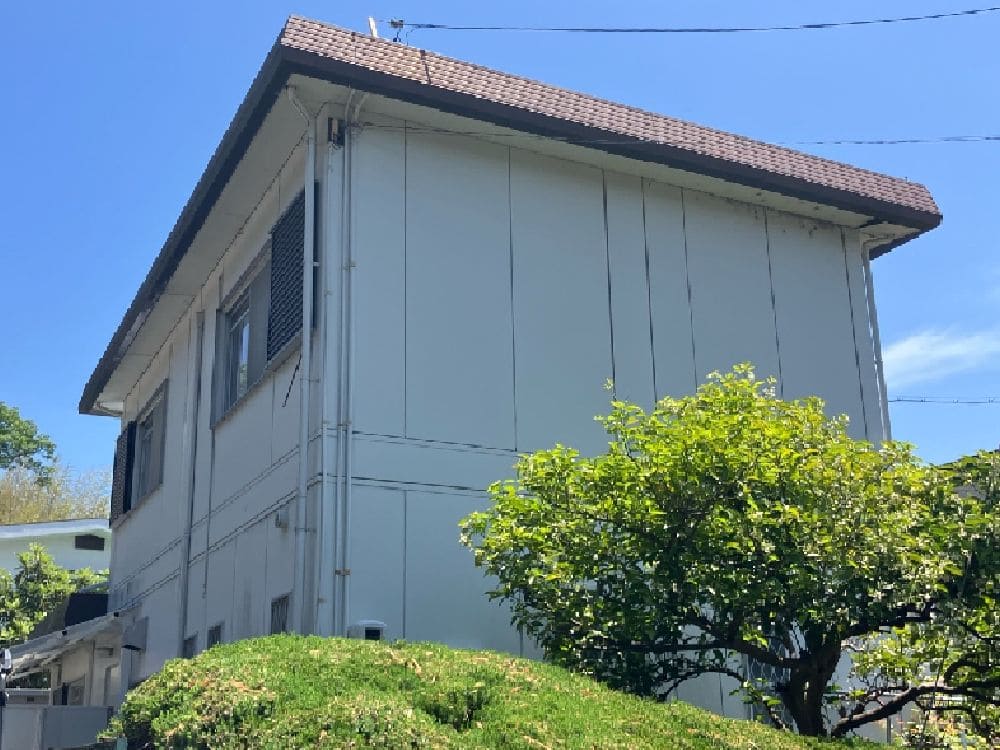 K様(津)施工前_外壁全体 (5) 津市の外壁塗装、屋根塗装をリペイント匠が施工した写真