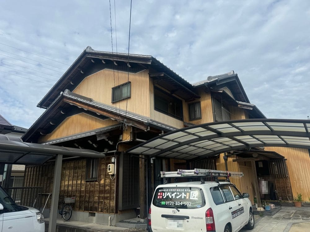k様(四日市市)施工前_外壁全体 (2) 四日市市の外壁塗装をリペイント匠が施工した写真
