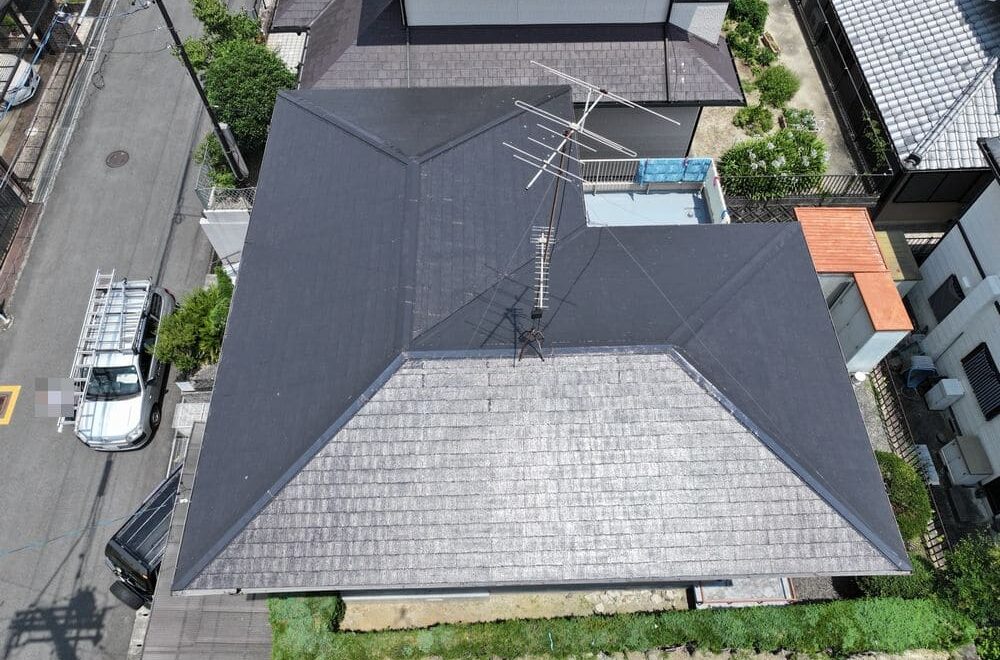名張市の屋根塗装をリペイント匠が施工した写真