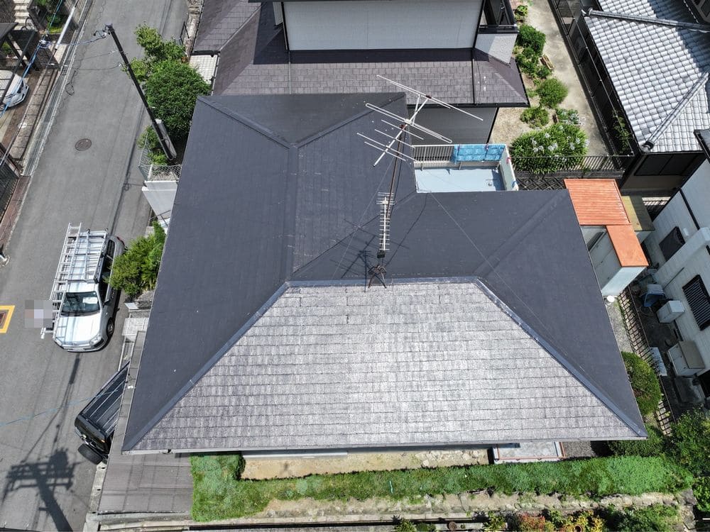 名張市の屋根塗装をリペイント匠が施工した写真