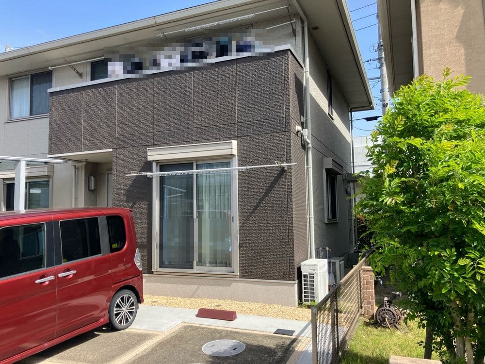 I様(鈴鹿市)外壁_施工前2 鈴鹿市の外壁塗装をリペイント匠が施工した写真