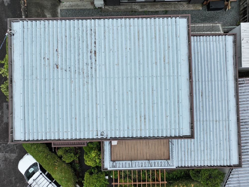 K様(津)施工前_屋根全体 津市の外壁塗装、屋根塗装をリペイント匠が施工した写真