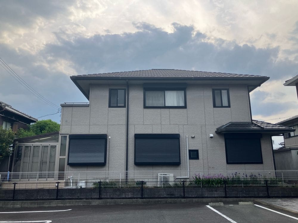 H様(鈴鹿)外壁_施工前3 鈴鹿市の外壁塗装をリペイント匠が施工した写真