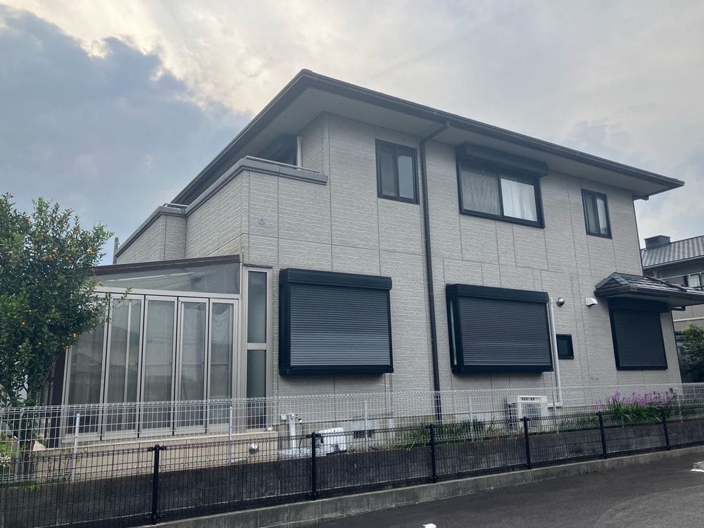 H様(鈴鹿)外壁_施工前2 鈴鹿市の外壁塗装をリペイント匠が施工した写真