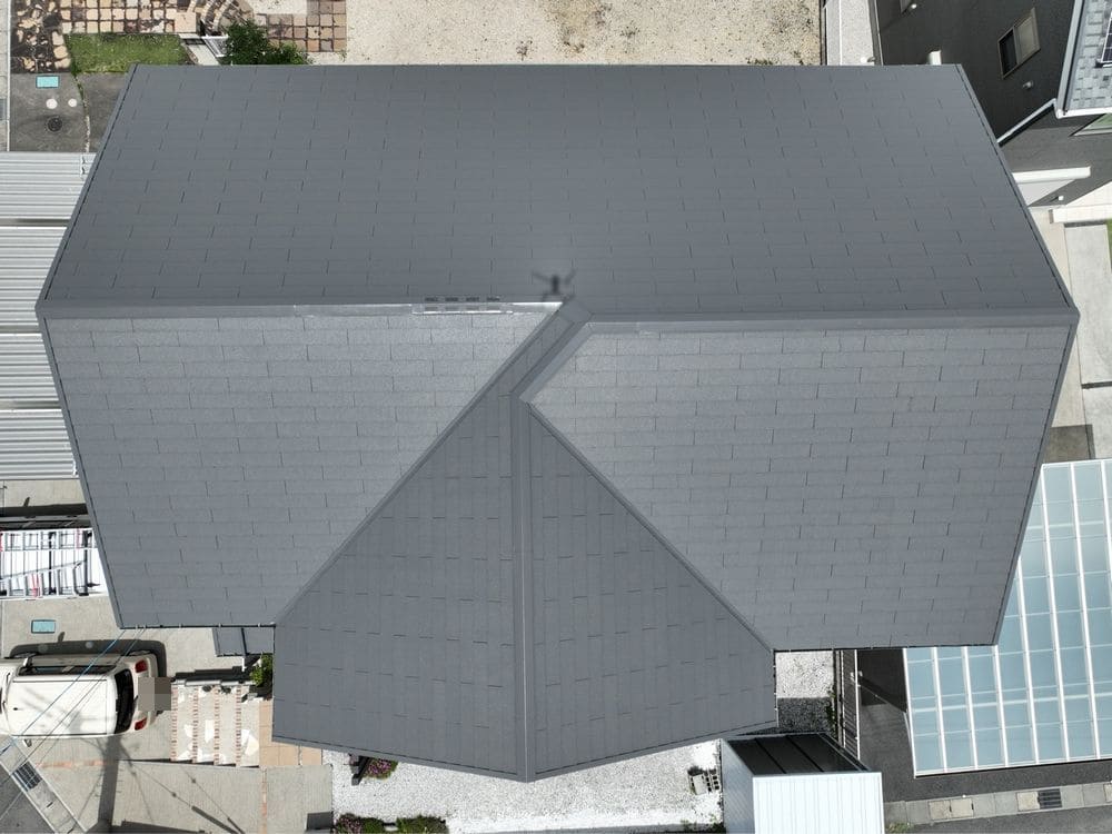 K様(いなべ市員弁町)施工後_屋根全体 いなべ市の外壁塗装、防水工事をリペイント匠が施工した写真