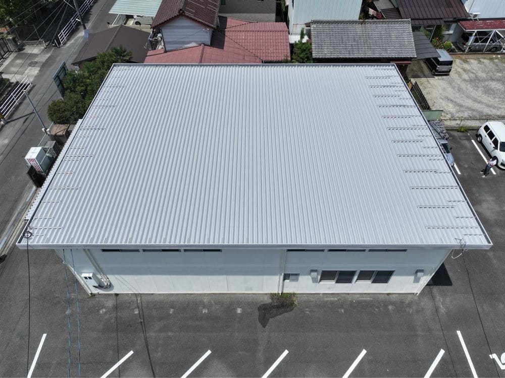 津市 法人会社N様施工後 (4) 津市の外壁塗装をリペイント匠が施工した写真