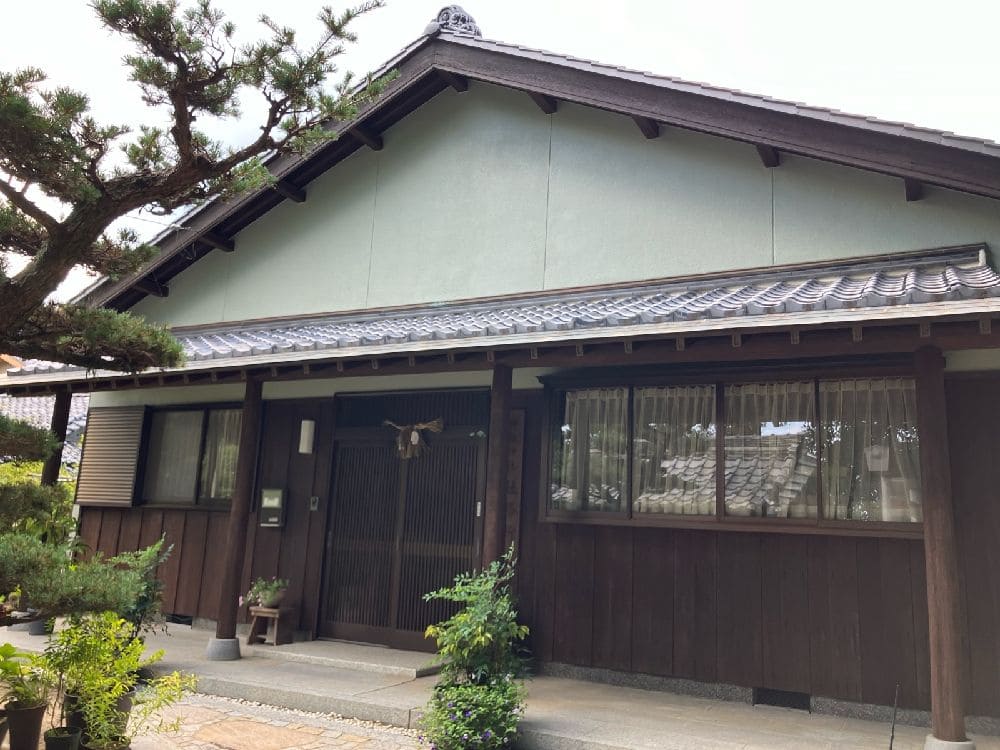 津市の外壁塗装をリペイント匠が施工した写真