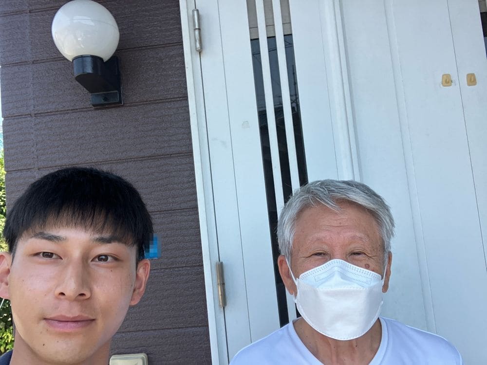 T様(鈴鹿市)2ショット 鈴鹿市の外壁塗装、屋根塗装をリペイント匠が施工した写真