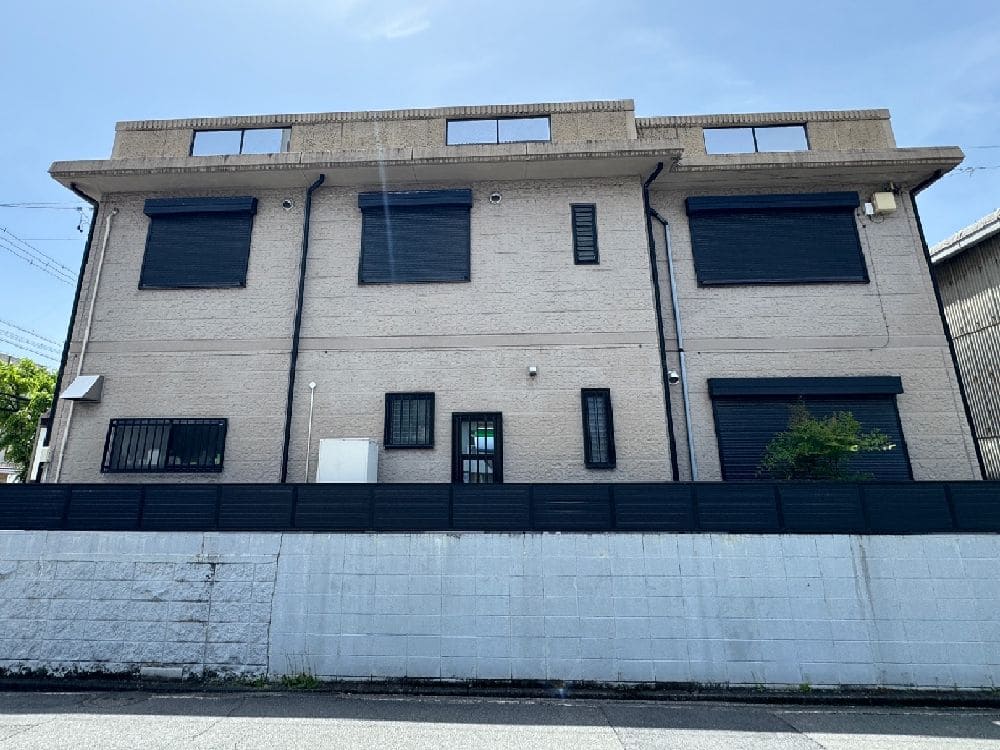 四日市市の外壁塗装、防水工事をリペイント匠が施工した写真