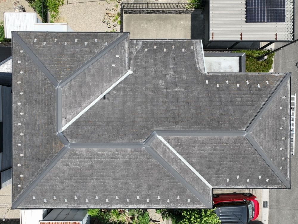 M様(四日市市)屋根_施工前 四日市市の屋根工事をリペイント匠が施工した写真