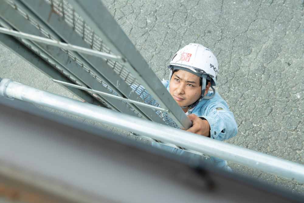 外壁塗装業者の価格差が生まれる理由と安すぎる業者のリスク