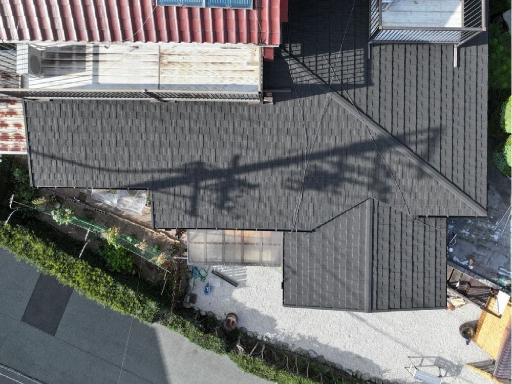 津市の屋根工事をリペイント匠が施工した写真