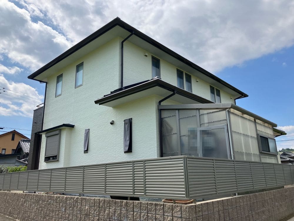 松阪市で外壁塗装をリペイント匠が施工した写真