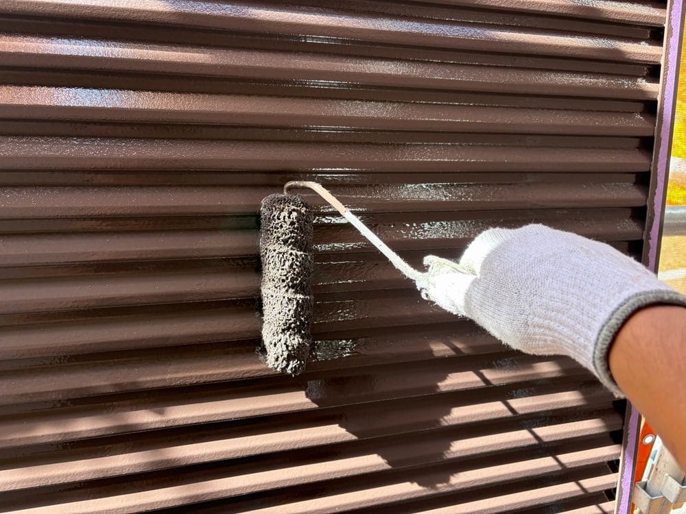 S様(桑名市)雨戸(上塗り) 桑名市の外壁塗装、屋根塗装、防水工事をリペイント匠が施工した写真