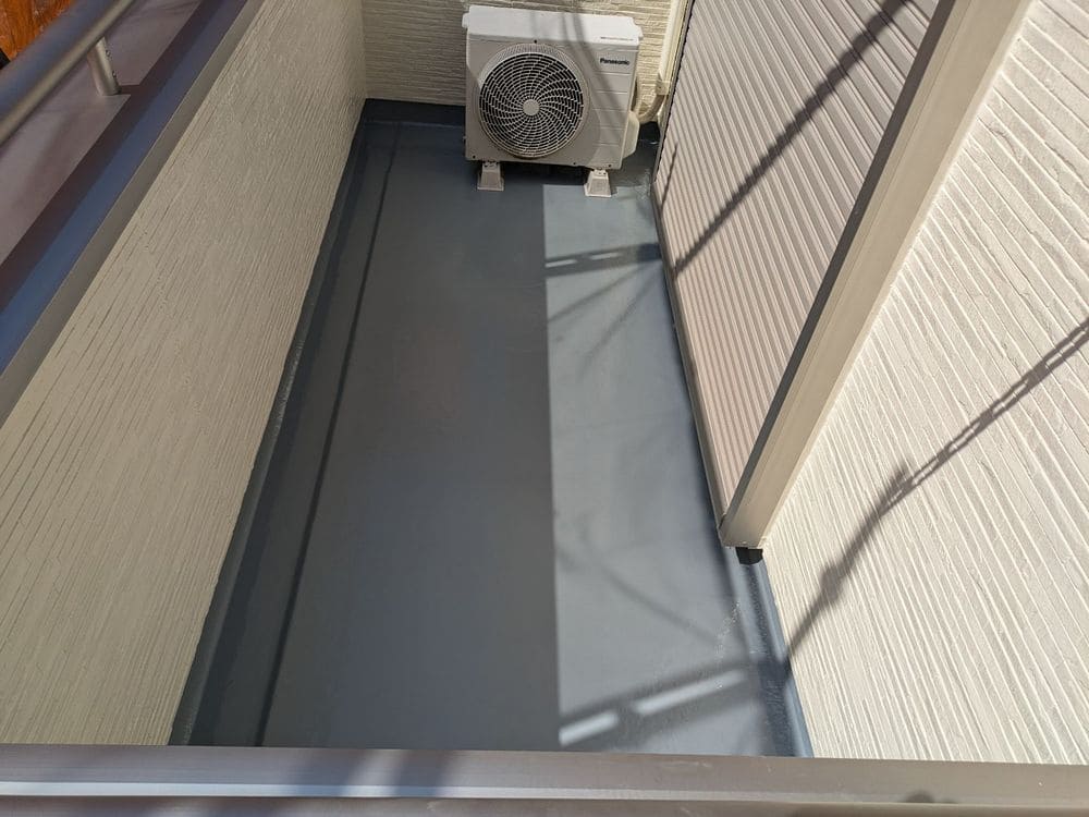 伊勢市の防水工事をリペイント匠が施工した写真