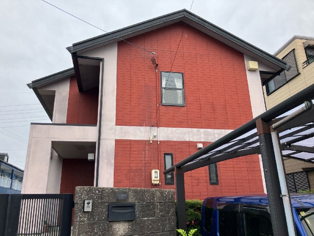 Y様(津)施工前_外壁全体 (3) 津市の外壁塗装、屋根工事をリペイント匠が施工した写真