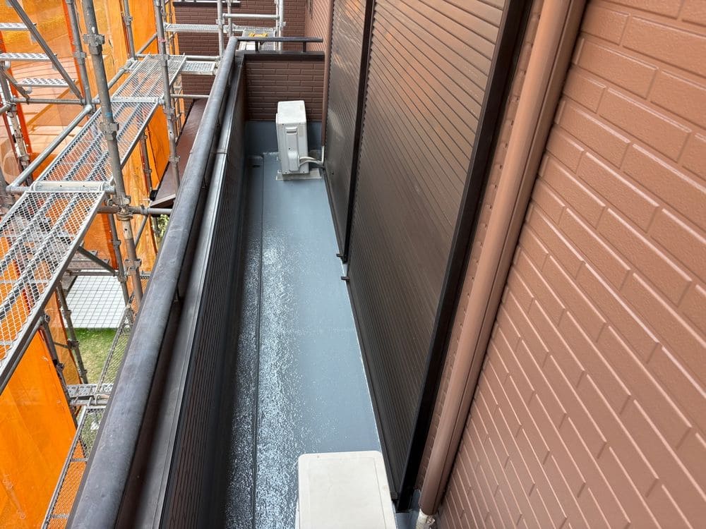 鈴鹿市の外壁塗装、屋根塗装、防水工事をリペイント匠が施工した写真