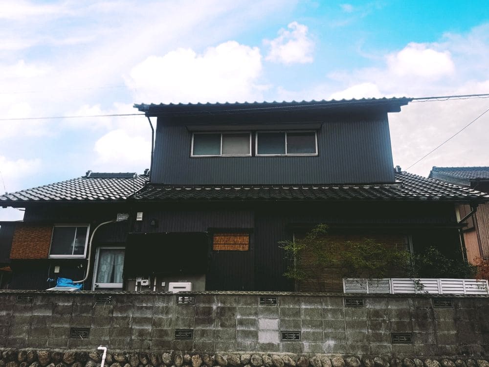 四日市市の外壁塗装をリペイント匠が施工した写真