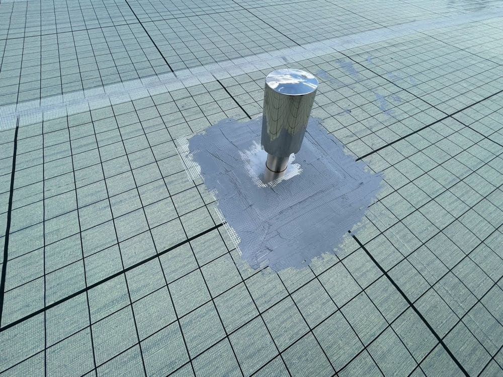 S様(名張市桔梗が丘)防水脱気筒設置 名張市の防水工事をリペイント匠が施工した写真