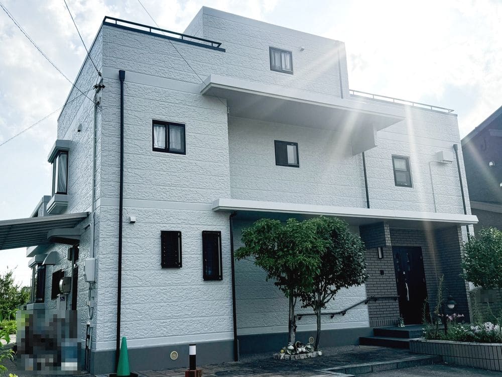 T様(四日市市)外壁_施工後2 四日市市の外壁塗装をリペイント匠が施工した写真