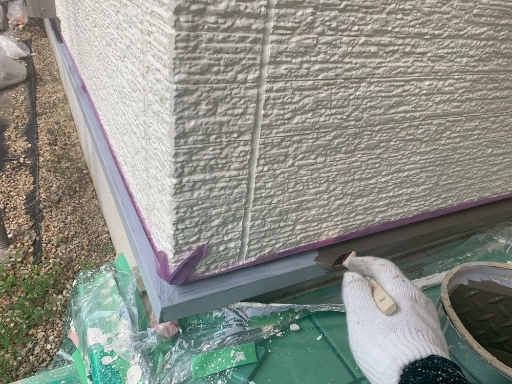 松阪市 S様水切り中塗り (2) 松阪市の外壁塗装をリペイント匠が施工した写真