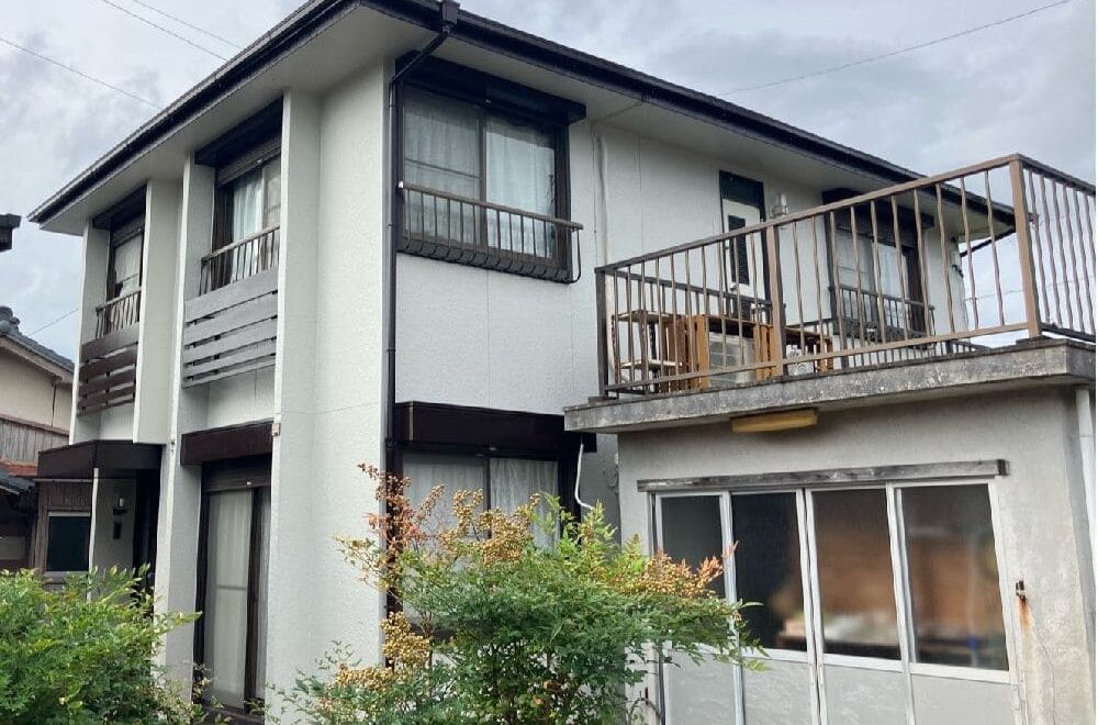 志摩市の外壁塗装、屋根塗装をリペイント匠が施工した写真