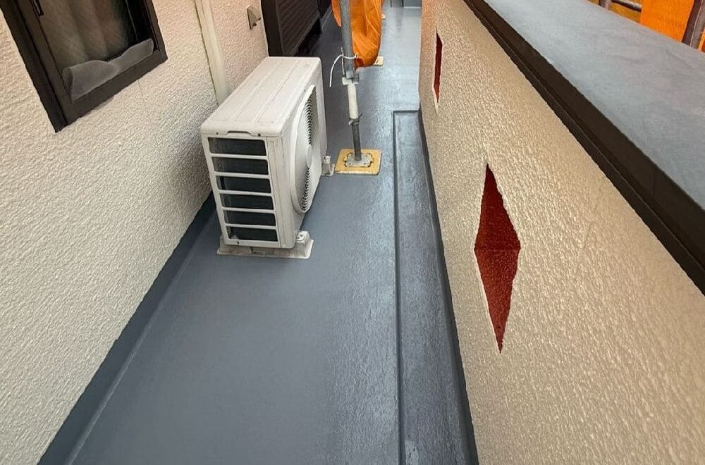 津市の外壁塗装、防水工事をリペイント匠が施工した写真