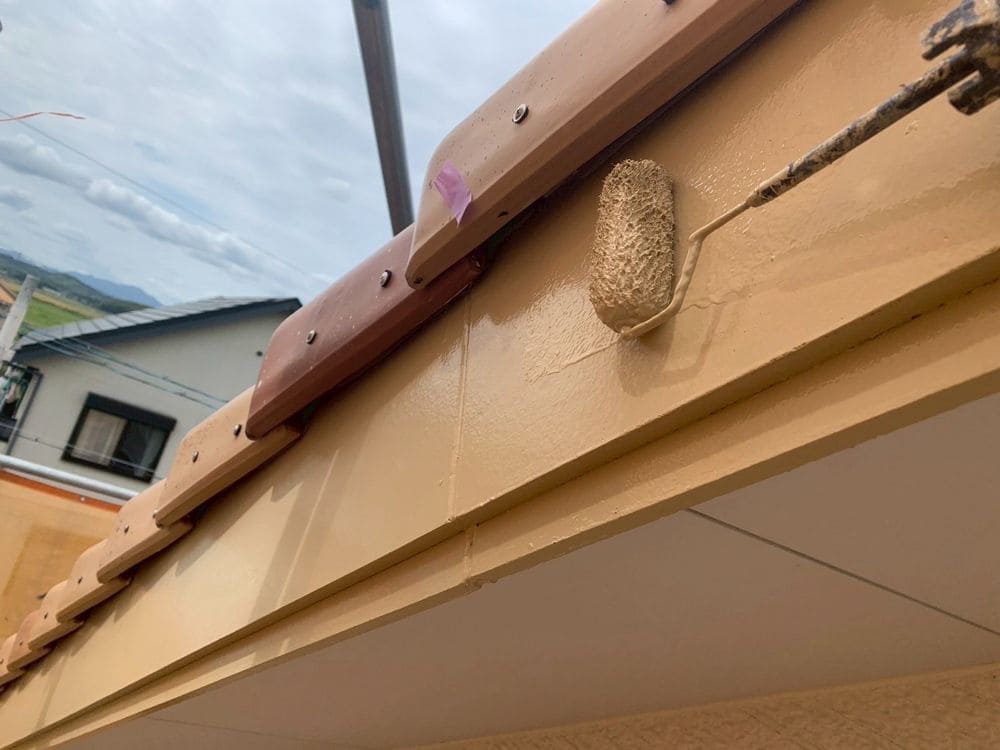 松阪市 S様破風上塗り 松阪市の外壁塗装をリペイント匠が施工した写真