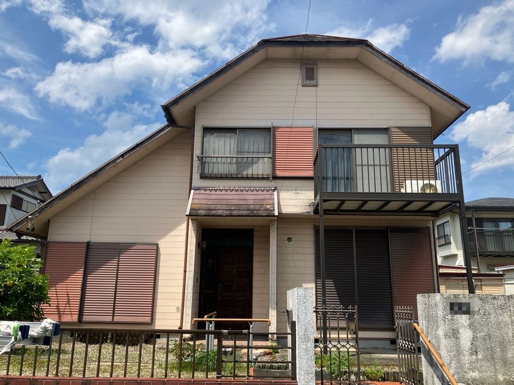 K様(四日市市)外壁‗施工前3 四日市市の外壁塗装をリペイント匠が施工した写真
