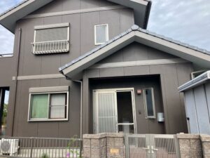 鈴鹿市の外壁塗装をリペイント匠が施工した写真