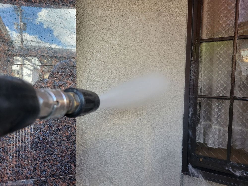 M様(伊賀市)高圧洗浄(外壁) 伊賀市の外壁塗装をリペイント匠が施工した写真