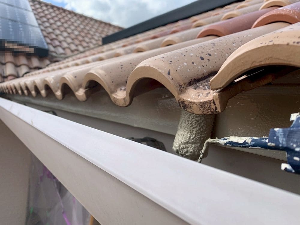 松阪市 S様水切り上塗り 松阪市の外壁塗装をリペイント匠が施工した写真