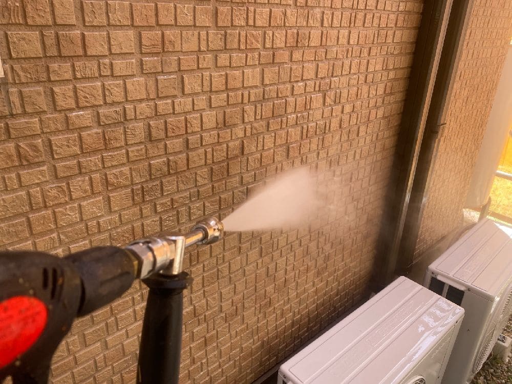 津市の外壁塗装、防水工事をリペイント匠が施工した写真