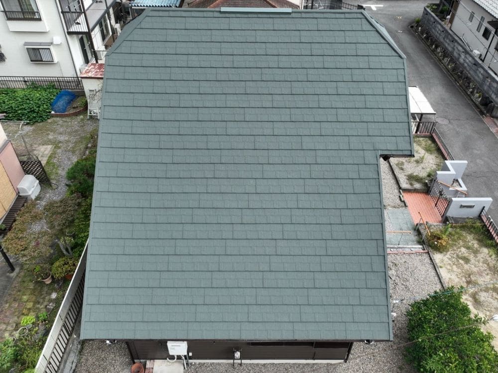 四日市市の屋根工事をリペイント匠が施工した写真