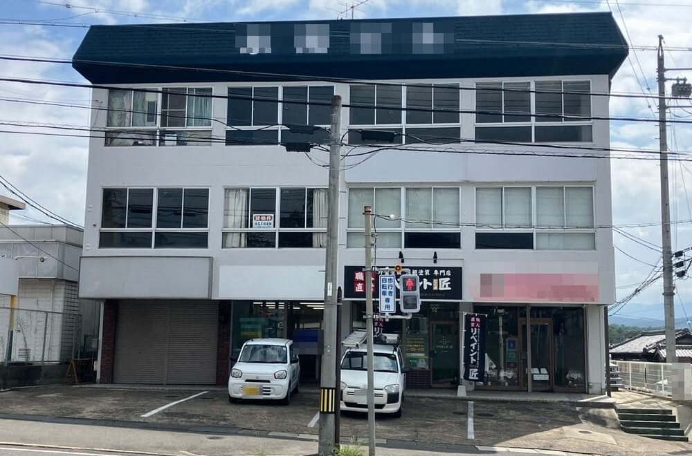 名張市の外壁塗装をリペイント匠が施工した写真