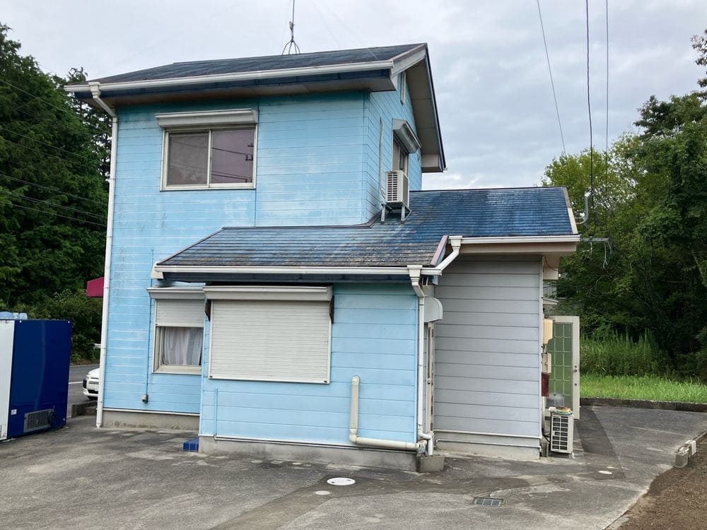 伊賀市の外壁塗装、屋根塗装をリペイント匠が施工した写真