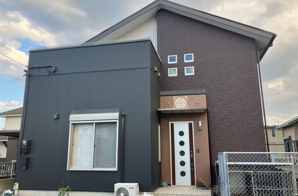 伊勢市の外壁・屋根塗装をリペイント匠が施工した写真