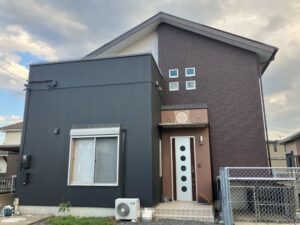 伊勢市の外壁・屋根塗装をリペイント匠が施工した写真