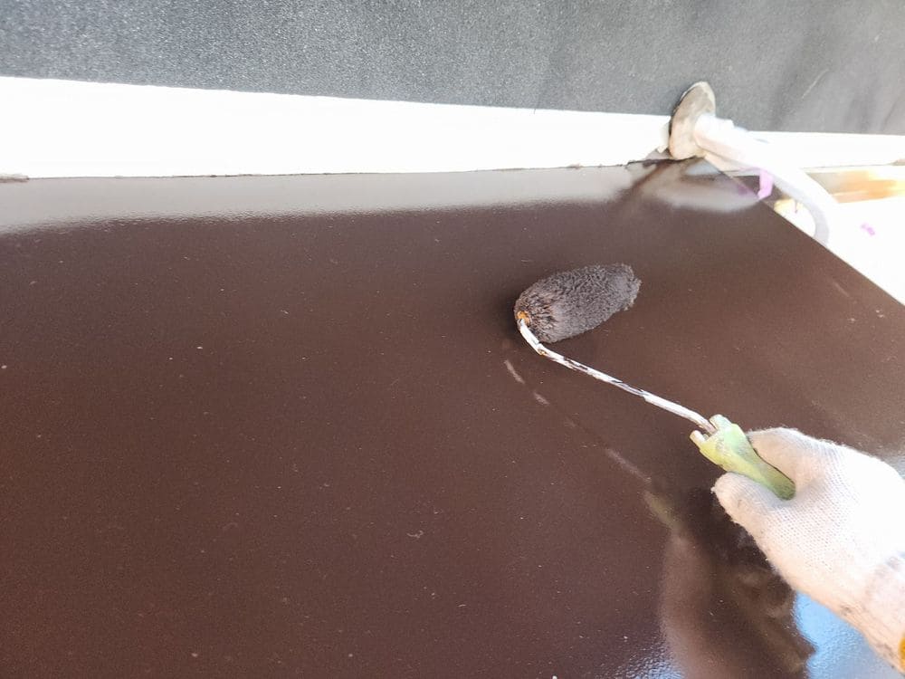 S様(亀山市)庇‗3回目 亀山市で外壁・屋根塗装をリペイント匠が施工した写真