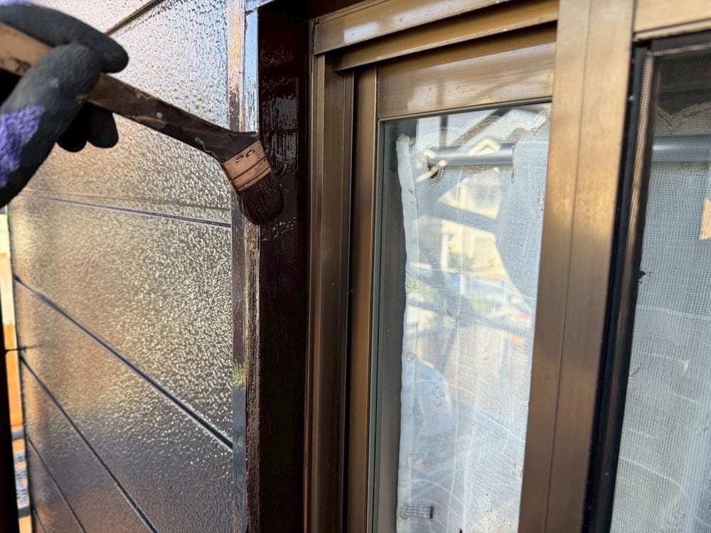 M様(亀山市)サッシ回り‗2回目 亀山市の外壁塗装をリペイント匠が施工した写真